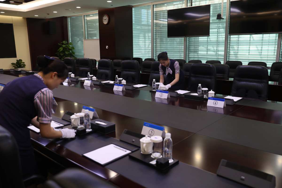 精準布局，貼心服務 高端會議擺臺與現場服務全攻略